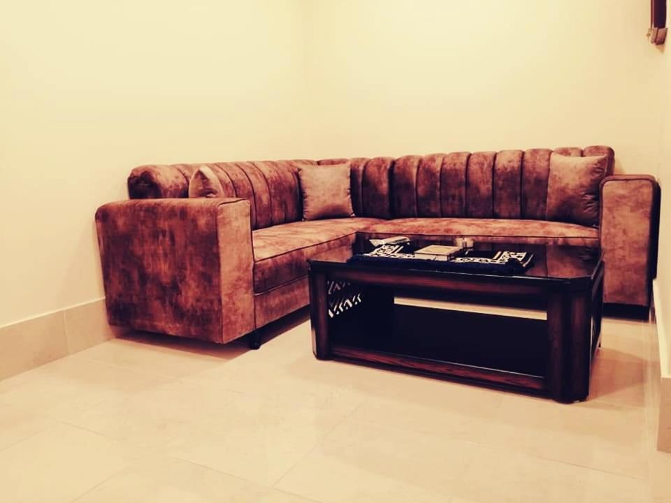 Al Riyati Hotel Apartments อคาบา ภายนอก รูปภาพ