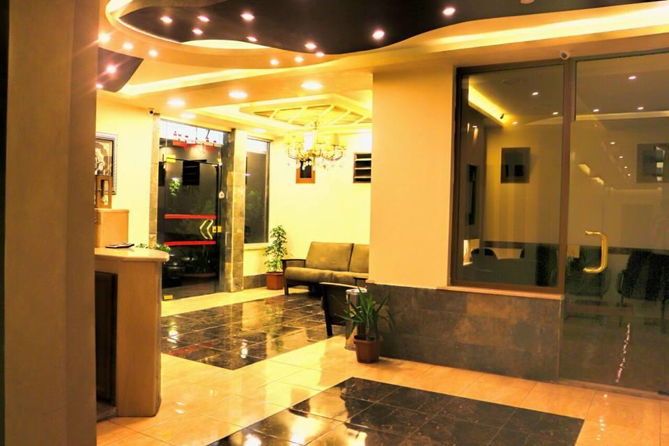 Al Riyati Hotel Apartments อคาบา ภายนอก รูปภาพ